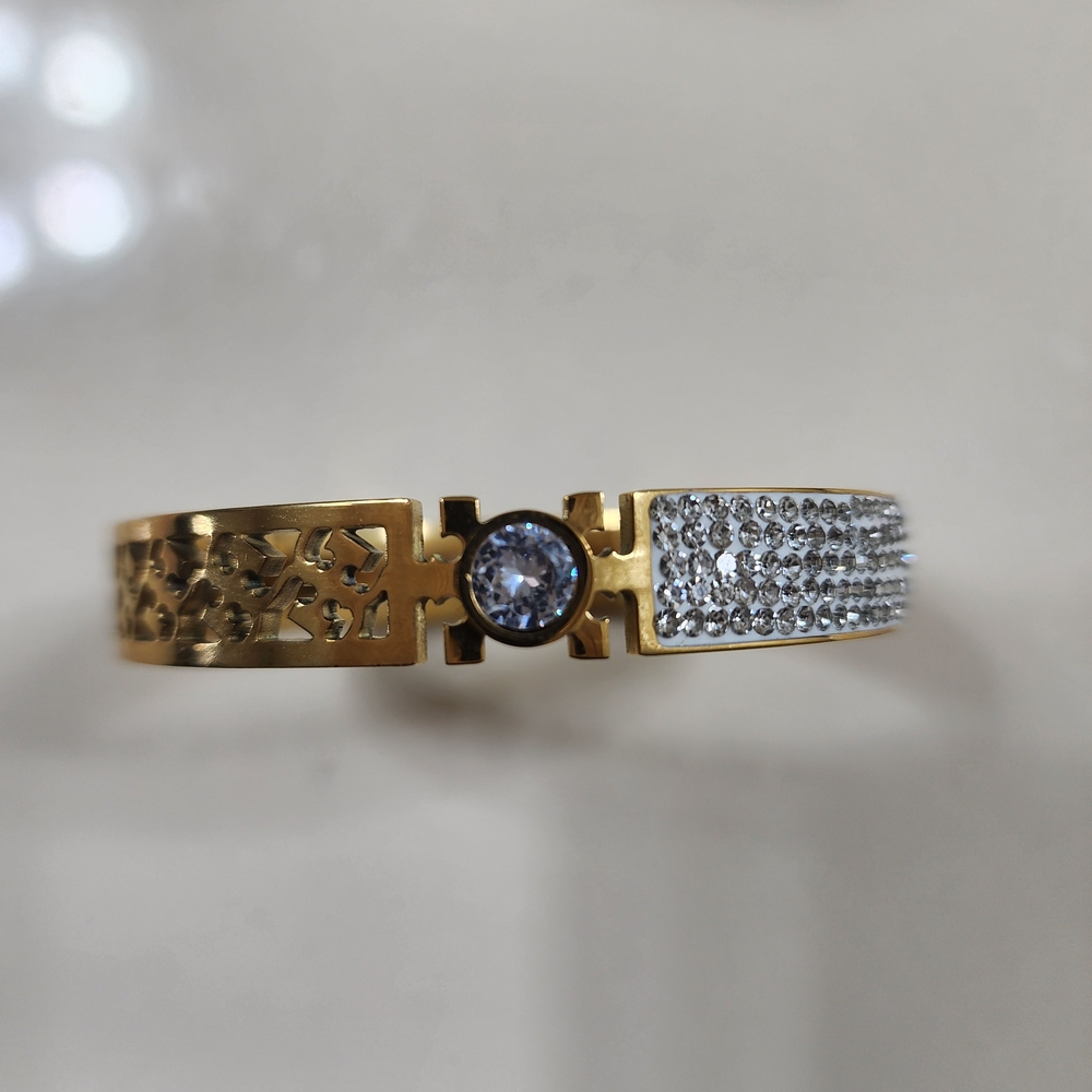 New TORY BURCH Elegant Gold and Silver Women's Bracelet CRYSTALS